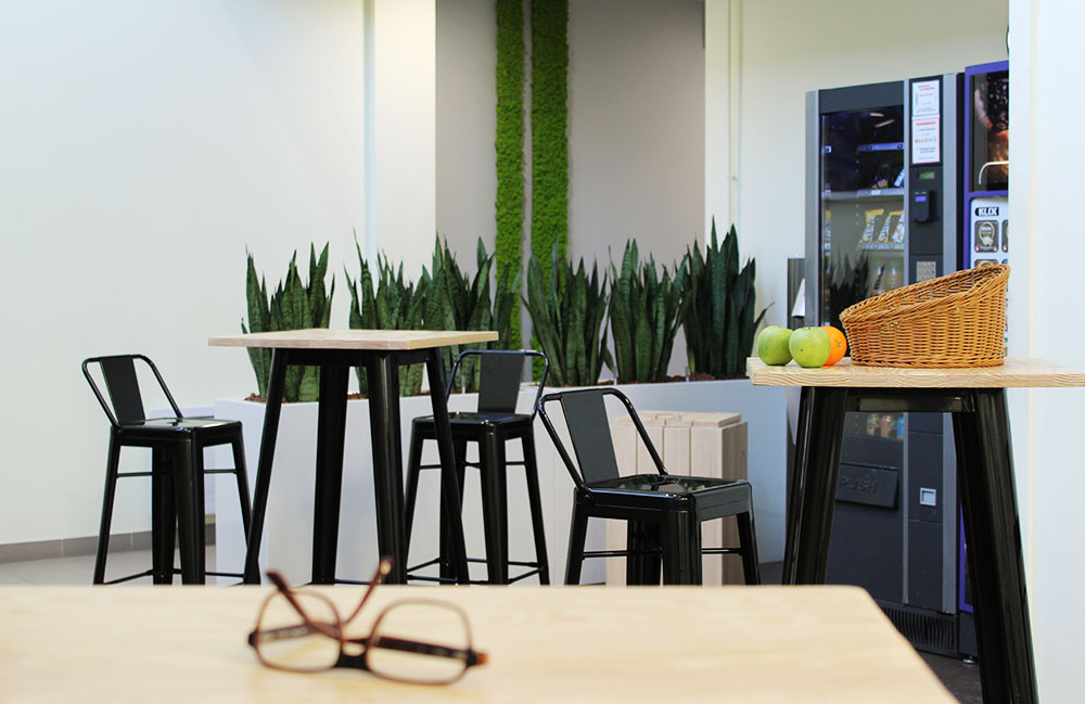 Café - Total Agencement mobilier et ambiance végétale - Oleum Dunkerque